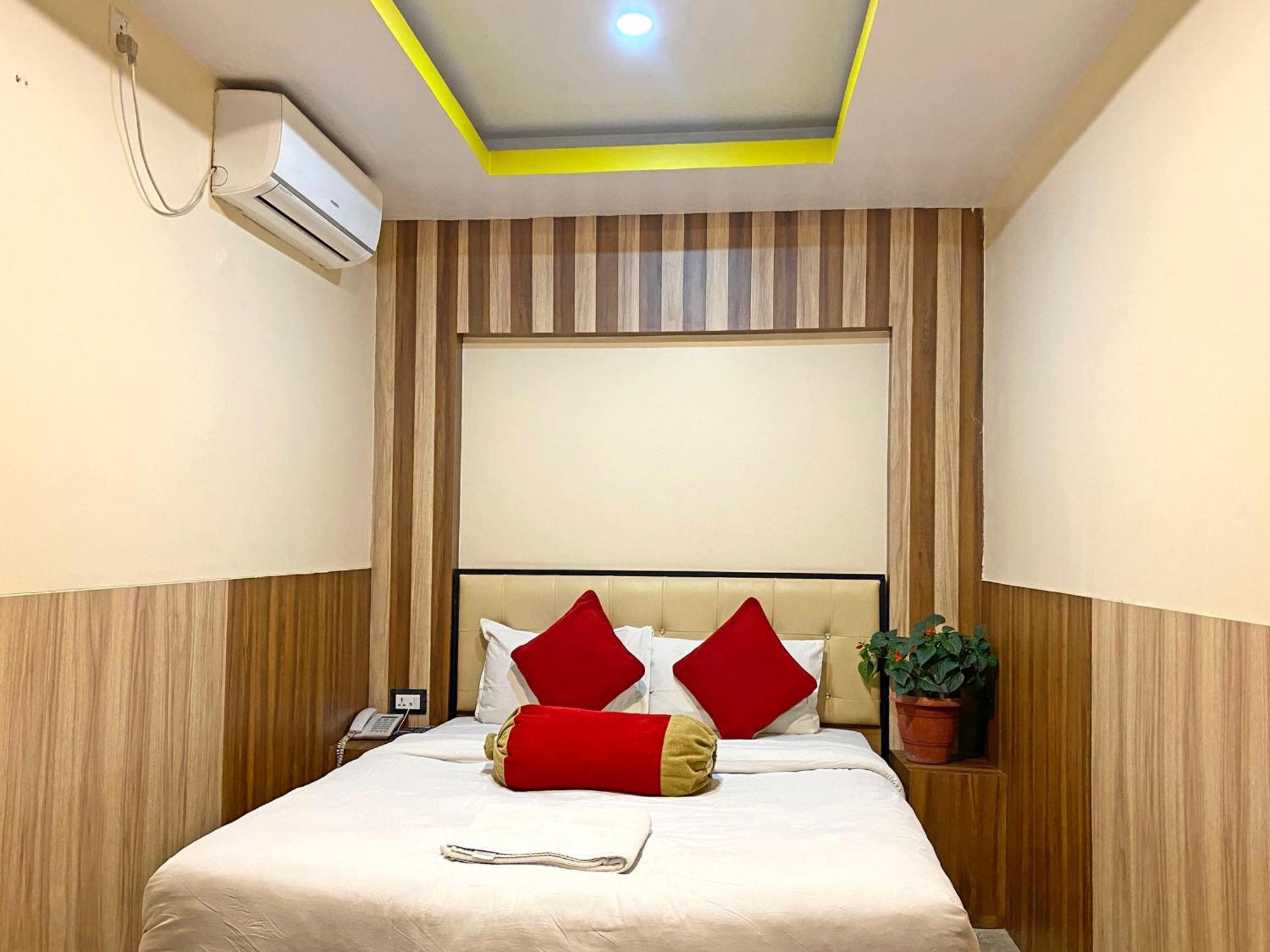 Hotel Airport Holiday Katmandu Eksteriør bilde