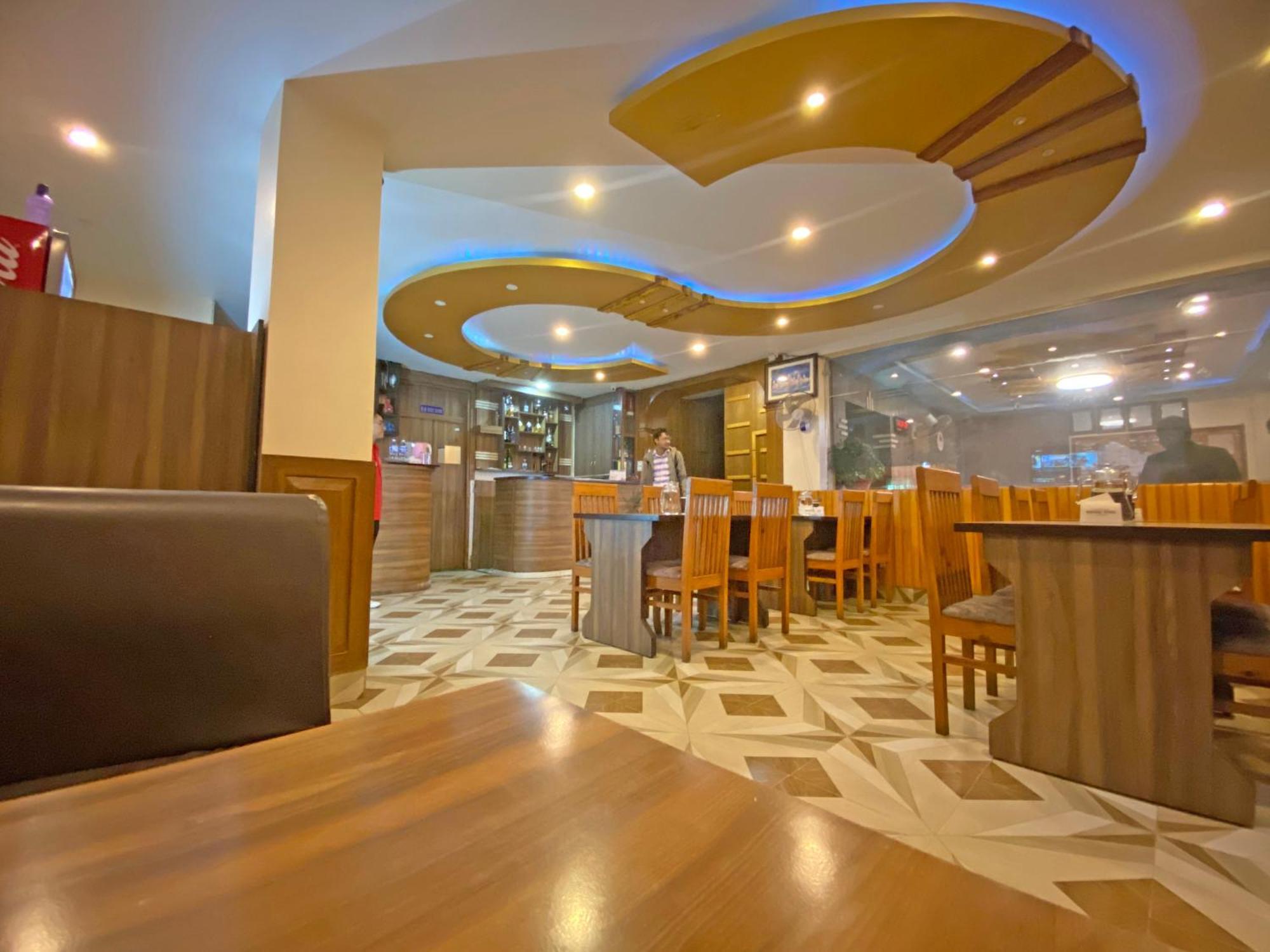 Hotel Airport Holiday Katmandu Eksteriør bilde
