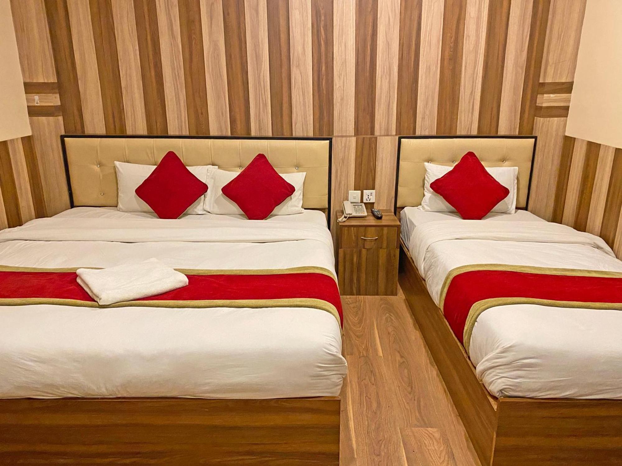Hotel Airport Holiday Katmandu Eksteriør bilde